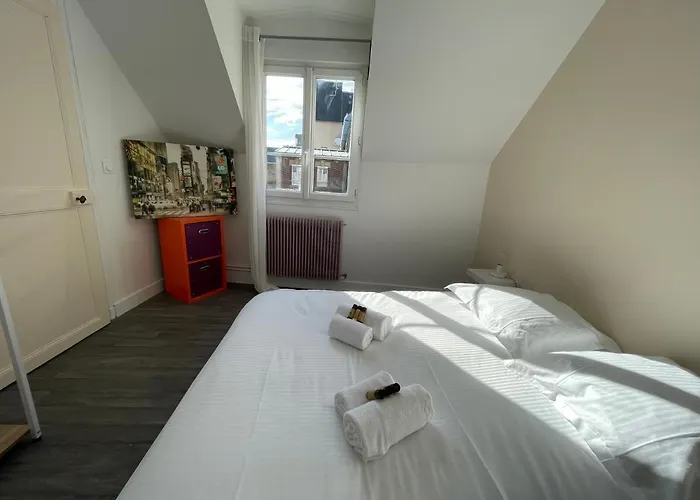 Charmante Maison Front De Et Centre * Luc-sur-Mer